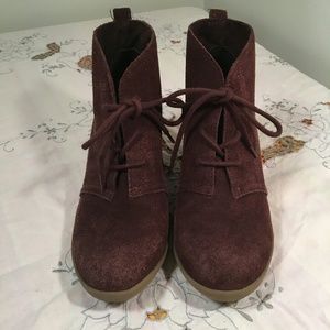 Minnetonka Shoes - Minne Tonka brown suede ankle boots, lace up front Minnetonka Shoes - Minne Tonka brown suede ankle boots, lace up front